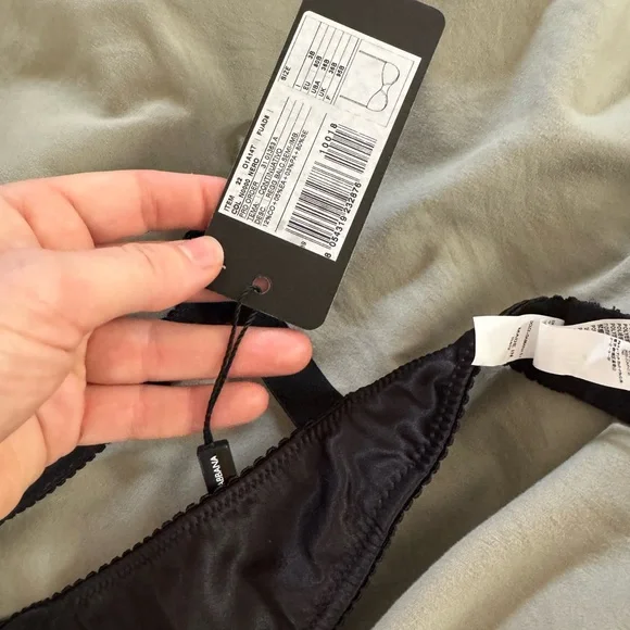 Dolce & Gabbana Black Lace Bra Set - Picture 4 of 7